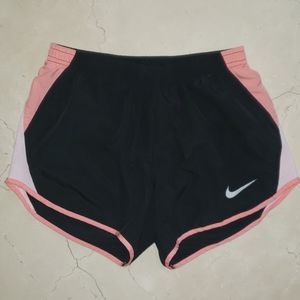 BRAND NEW WOMEN'S NIKE DRI FIT SPORTS SHORTS